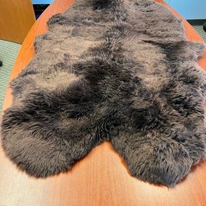 100% Genuine Sheepskin Rug
